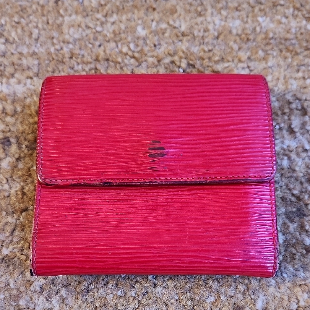 Elegant Red Lv Epi Women's Wallet
